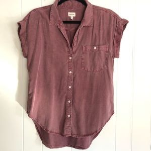 Short sleeve button down